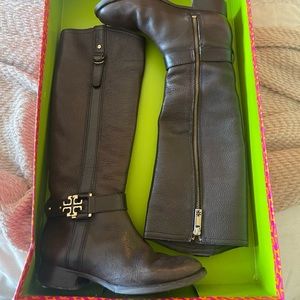 Tory Burch Elina 30mm Riding Boot- Size 6- Color: Coconut